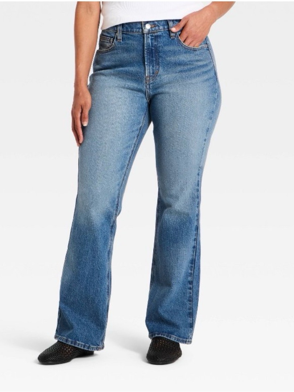 NWT Universal Thread Mid Rise Bootcut Jeans Women’s size 2 Ling 26 Tall